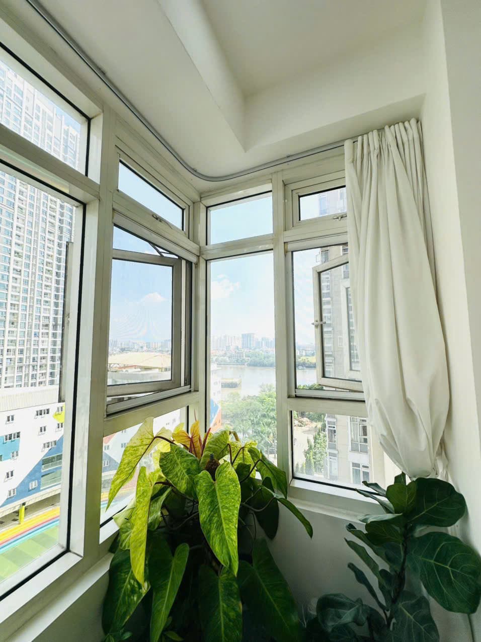 Nhìn về Sông Sài Gòn, hướng xa lộ Hà Nội