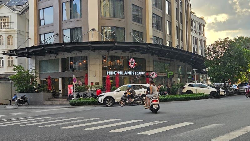 Cafe Highland để gặp đối tác